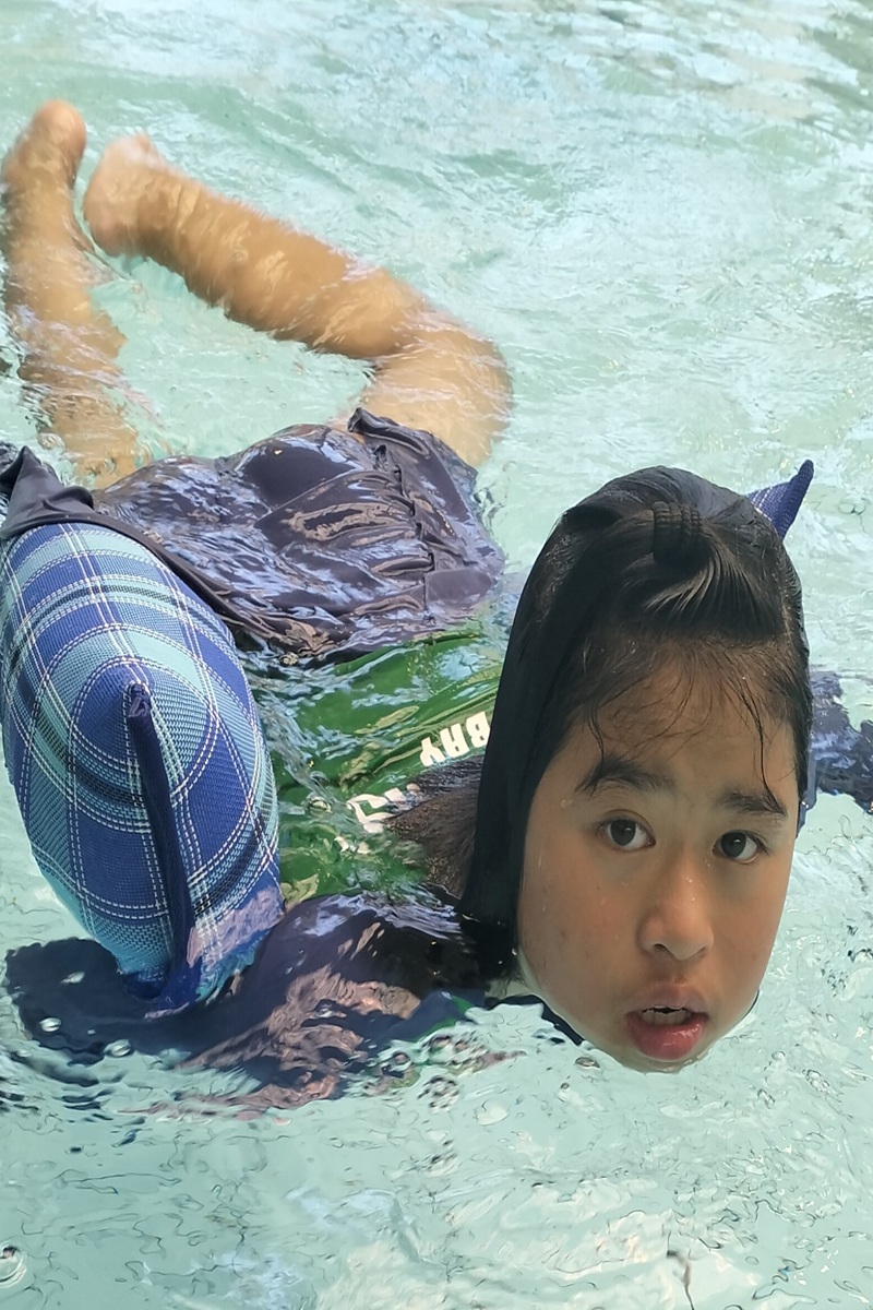 Hydrotherapy activity photograph 2